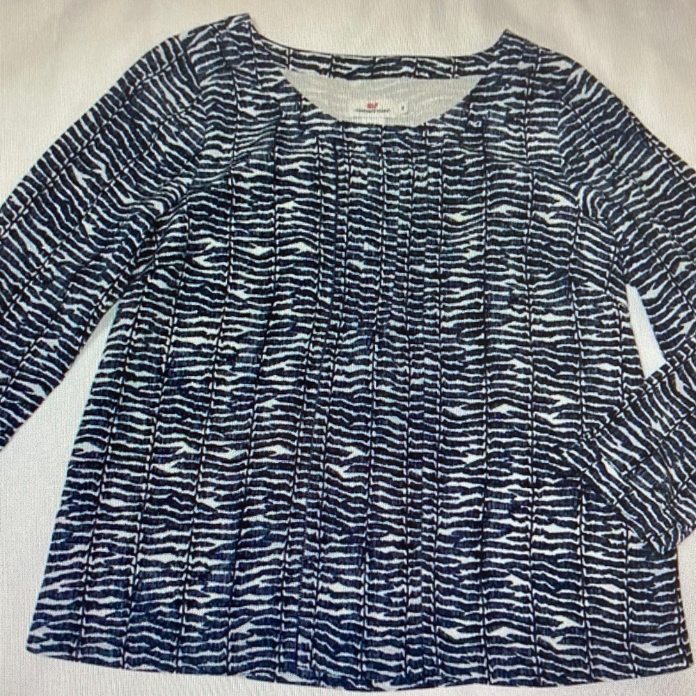 Vineyard Vines Navy and White Long Sleeve Patterned Top